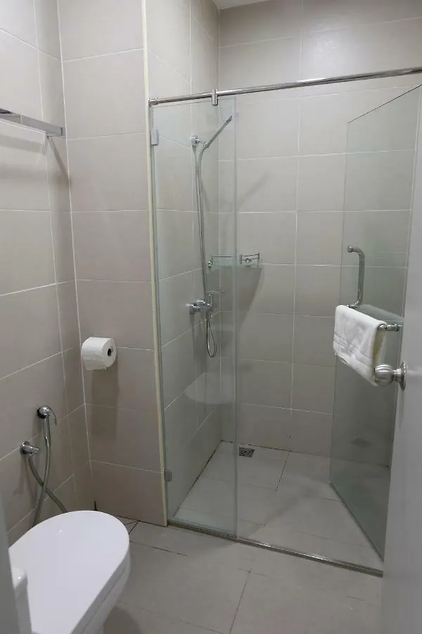 Karen'S Straits Garden Suite
